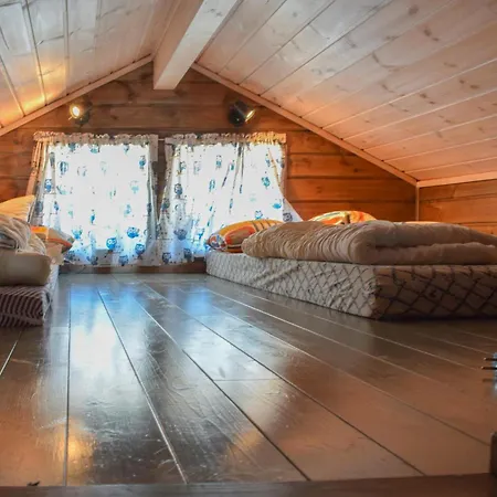 3 Bedroom Cozy In *